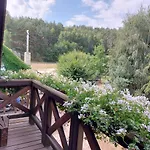 Tamarynowa Osada - Kraina Udanego Wypoczynku Farmház Lowyn