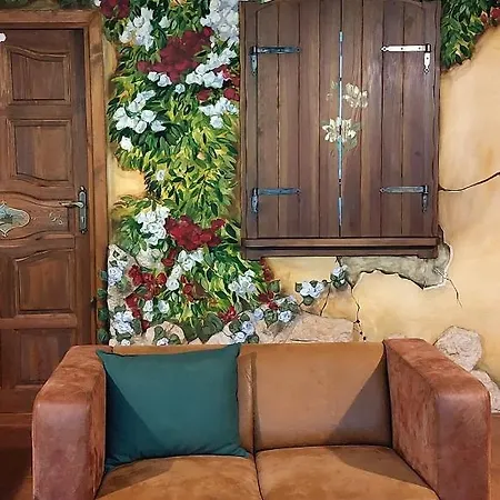 Tamarynowa Osada - Kraina Udanego Wypoczynku Çiftlik konaklama Lowyn