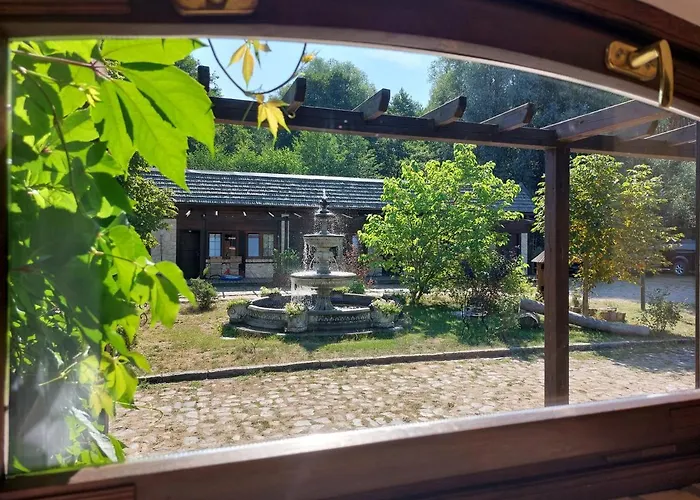 Farm stay Tamarynowa Osada - Kraina Udanego Wypoczynku Lowyn